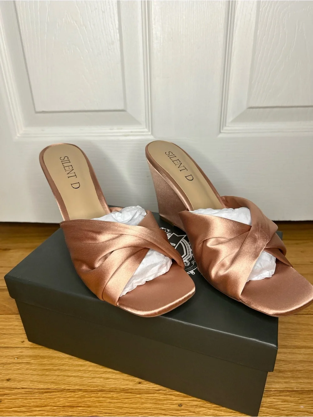 Silent D Katia Wedges Satin